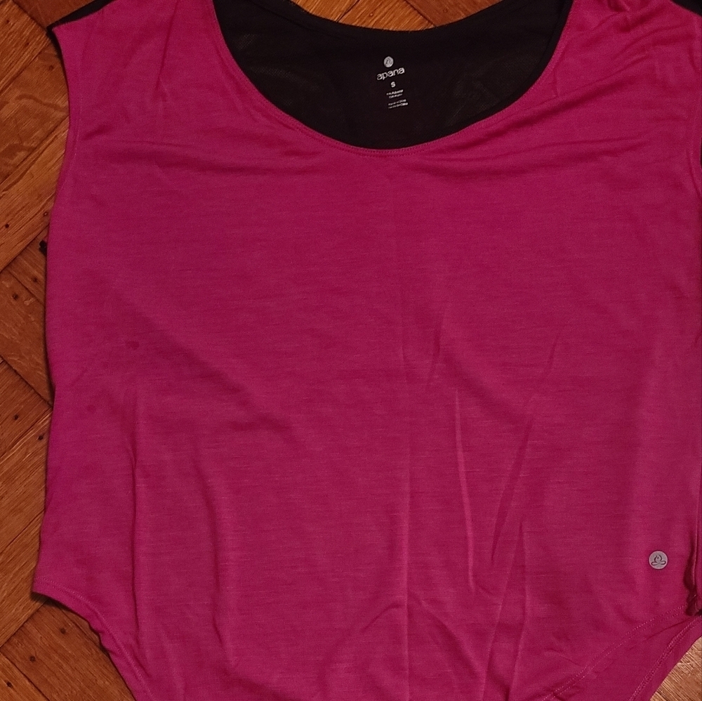 Work out top - Picture 2 of 5